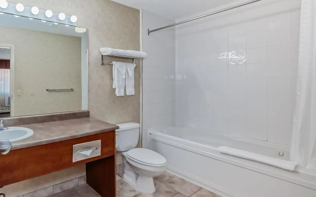 Stony Plain Inn and Suites