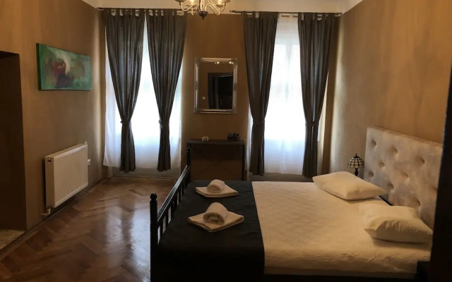 Poet Pastior Residence