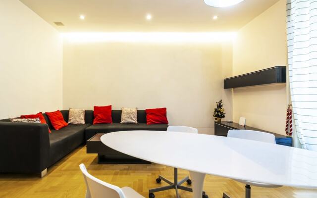 Cadorna Center Studio- Flats Collection