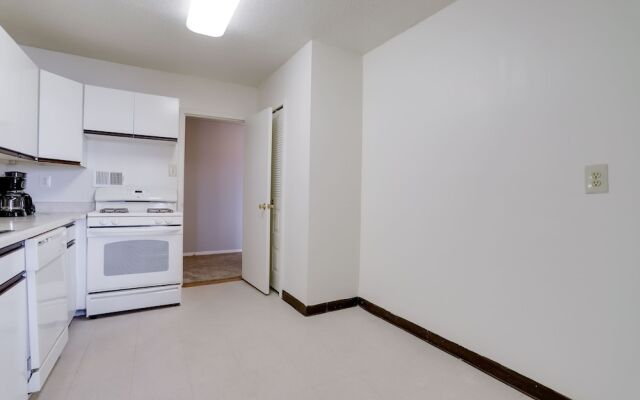 Wonderful Apt Crystal City with Gym