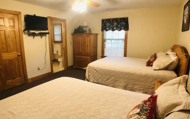 Briarstone Lodge Condo 13B - Two Bedroom Condo