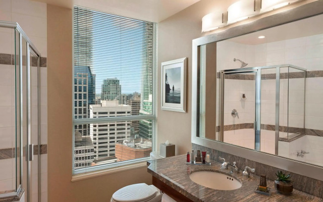 Vancouver Marriott Pinnacle Downtown