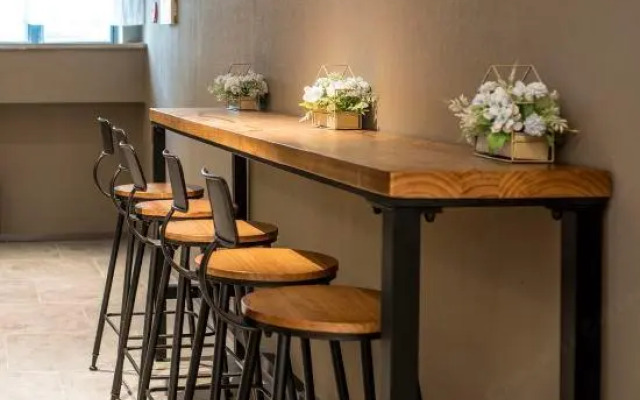 Home Inn Zhongshan Lihe Square Xingzhong Avenue