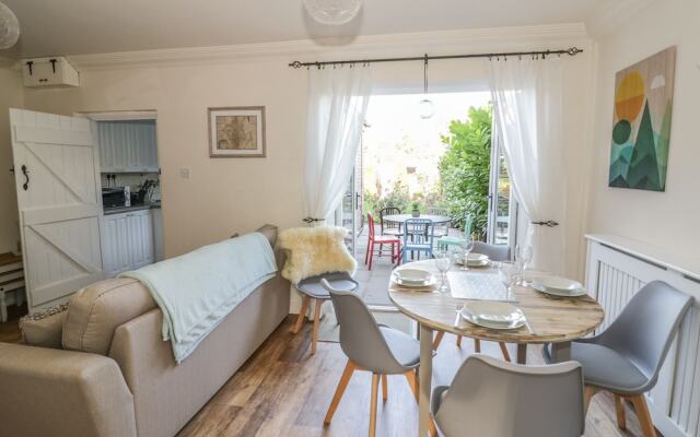 Magnolia Cottage, Evesham