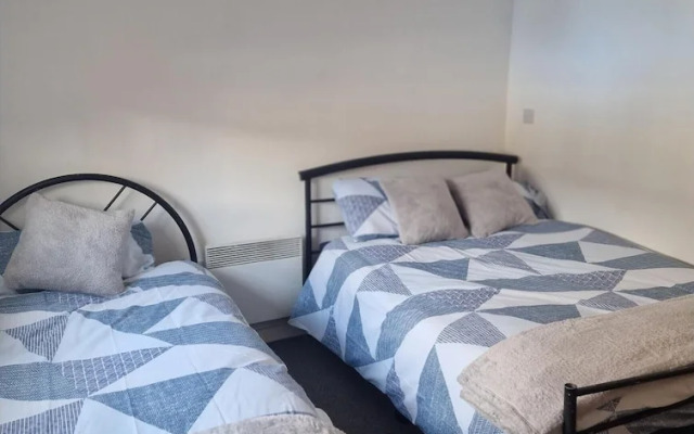 Remarkable 2-bed Apartment in Central Liverpool