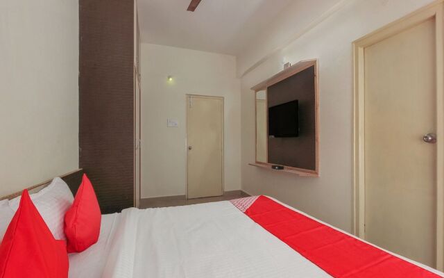 Oyo 24783 Mishra Residency