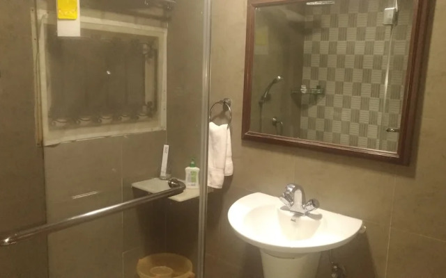 Hanu Reddy Residences Poes Garden