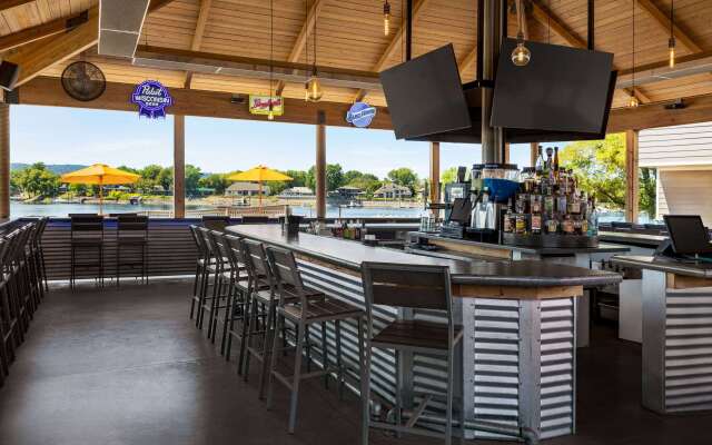 AmericInn by Wyndham La Crosse Riverfront-Conference Center