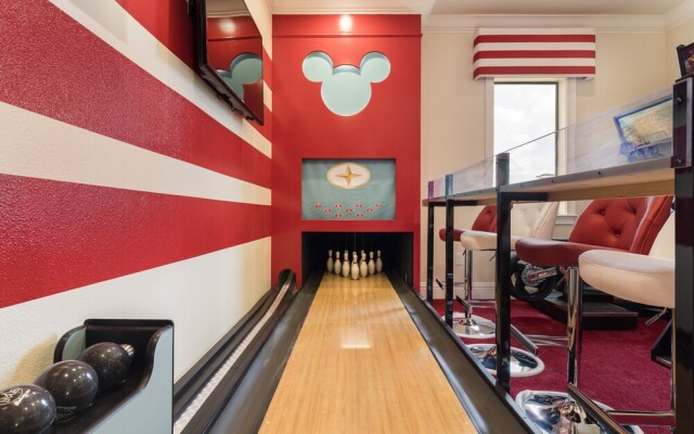 12BR Reunion Pool Home 521 by OVRH