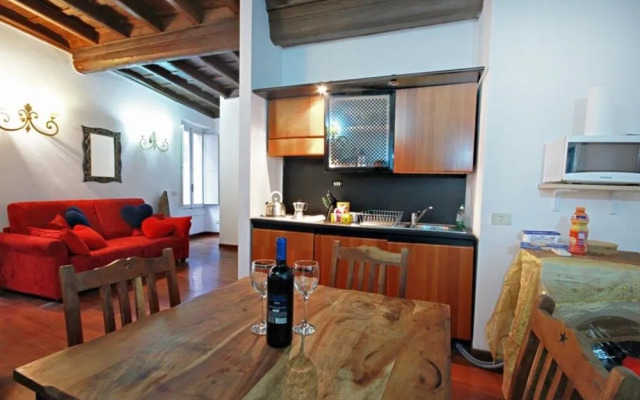 Amazing Attic In With Terrace In Fontana Di Trevi