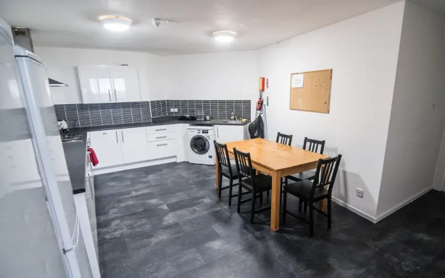 Gildart Street X One Rooms - Hostel