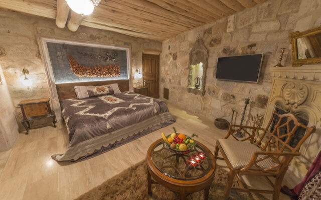 Elika Cave Suites