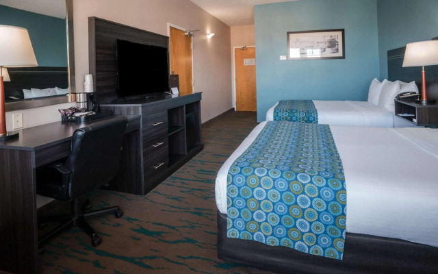 Gateway Hotel & Suites, Ascend Hotel Collection