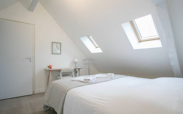 Calm and Comfortable Apartment in Bayeux