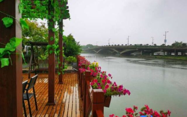 Junshe Holiday Villa