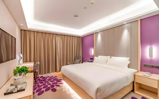 Huashuyi Hotel (Shanghai Jinshan City Beach Branch)