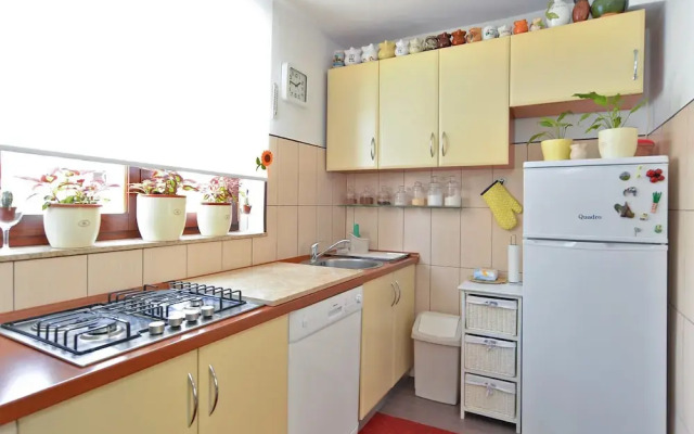 Apartment 1375