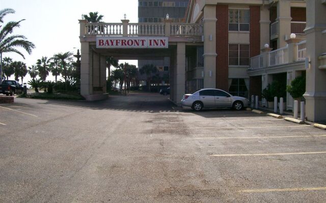 Bayfront Inn