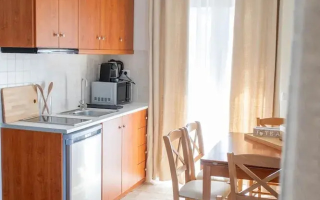 Rokani Studio II at Kalavrita Center