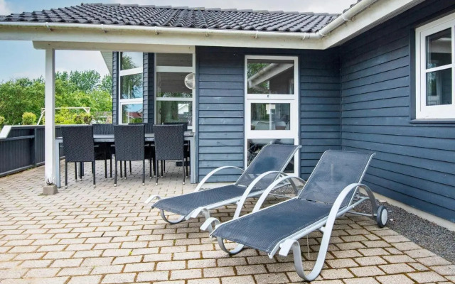 Three-Bedroom Holiday home in Hemmet 14
