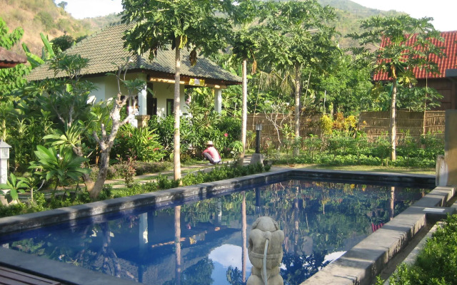 Amed Harmony Cafe and Bungalows