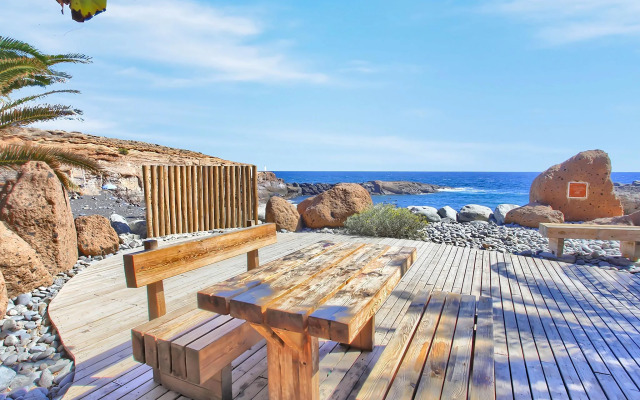 Traditional holiday home in Arico with garden