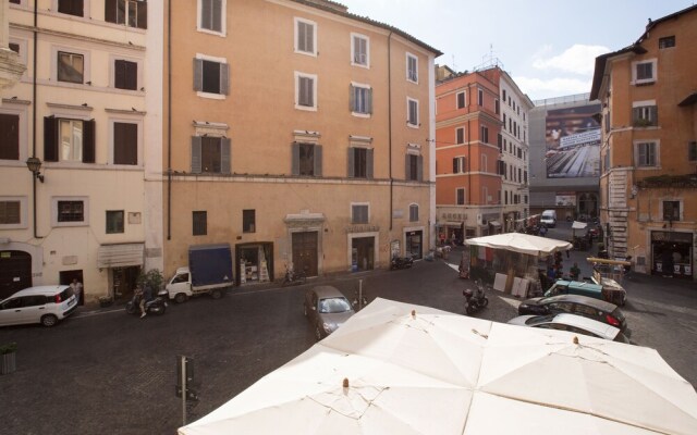 Rome Accommodation - Farnese