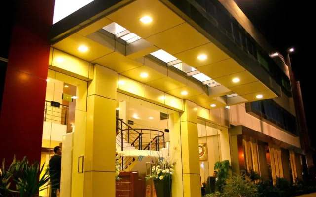 Royal Mamberamo Hotel