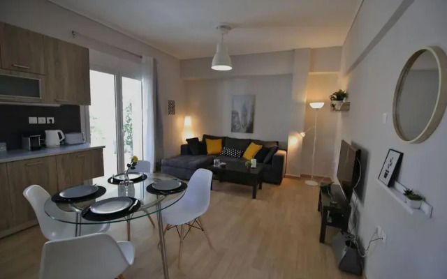 Penthouse lux Flat With 2 bd Next to Larissis