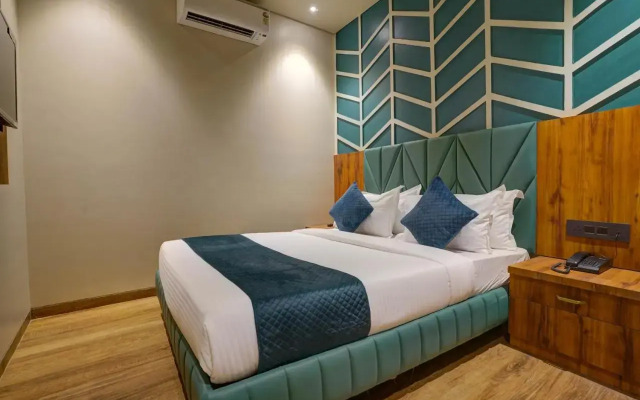 Starville Hotel Andheri MIDC