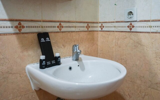 Best Price 3BR Apartment at Mediterania Lagoon Kemayoran By Travelio