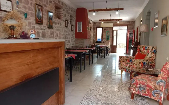 Hayat Alti Otel