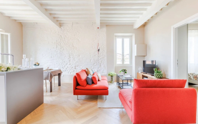 The White Lotus Penthouse