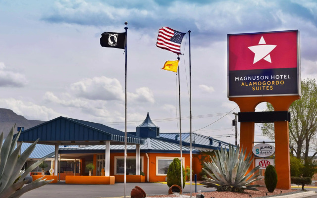 The Classic Desert Aire Hotel