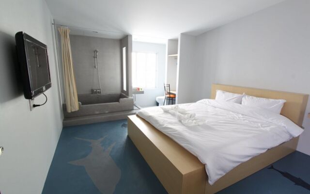 Z2 Boutique Hotel