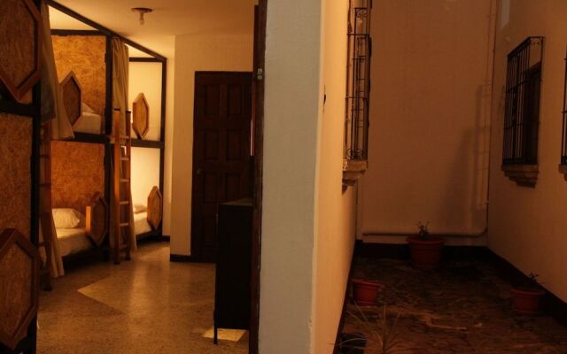 Panal Hostel and Studio Apartments