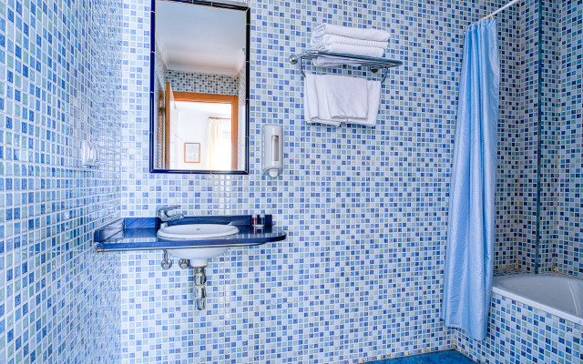 OYO Hostal Nova Picanya