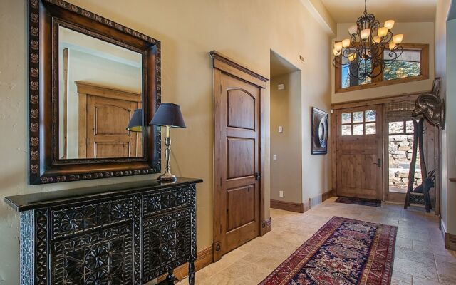 Whitetail Lodge - Five Bedroom Home