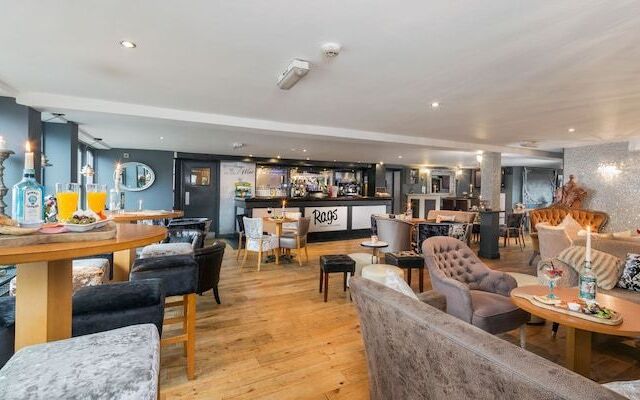 Rags Hotel Bar & Restaurant
