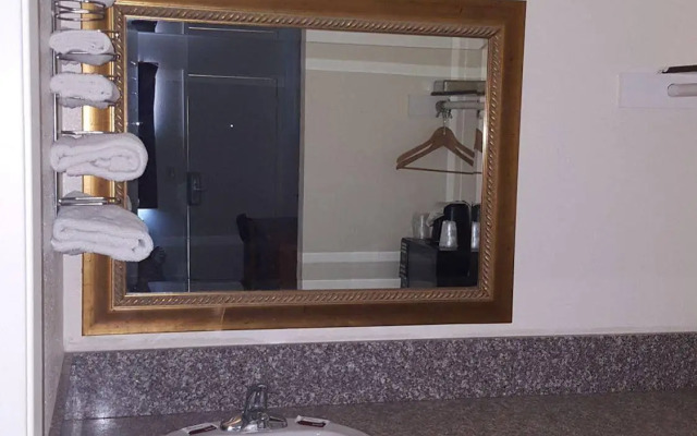 Best Economy Inn n Suites