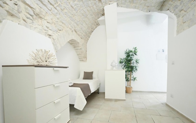 Paradise Rooms