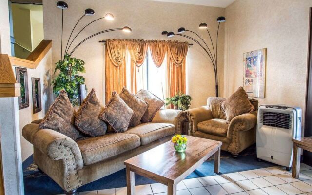 Econo Lodge Denver International Airport