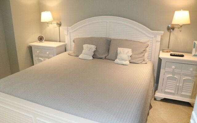 Jamaica Royale - 804 - 2 Br Condo