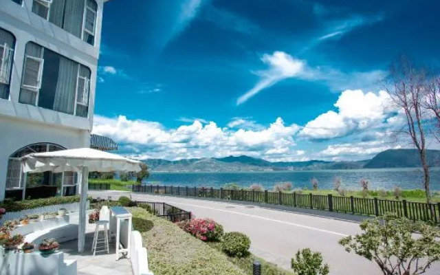 Haishu Boutique Holiday Lake View Inn