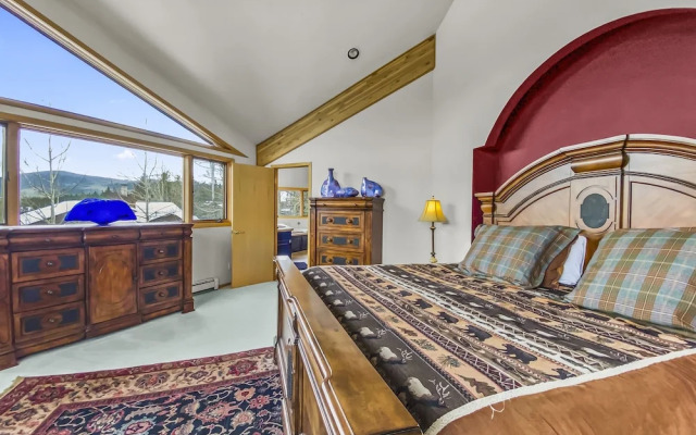 Mountain View Ski Lodge 5 Bedroom Townhouse