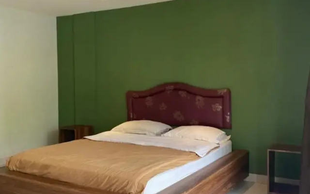 SMART OYO 94109 Nina's Room