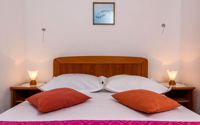 Apartment VV A1 Seget Vranjica, Riviera Trogir