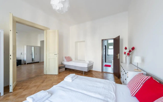 Residence Tesnov Apartment
