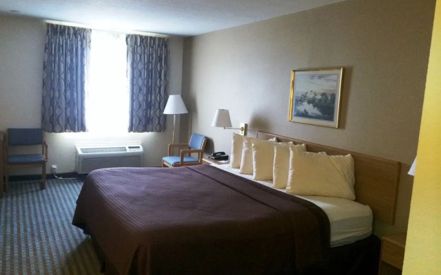 Days Inn - Charleston