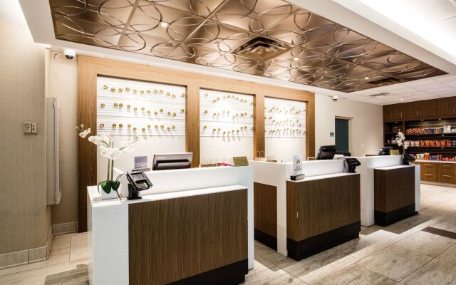 Embassy Suites by Hilton Memphis East Germantown Area